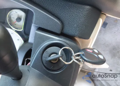 2005 Saturn Vue 4 Cyl из США, поврежденный, VIN 5GZCZ23D55S810795